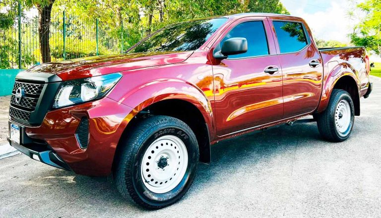 Nissan Frontier Café 2025